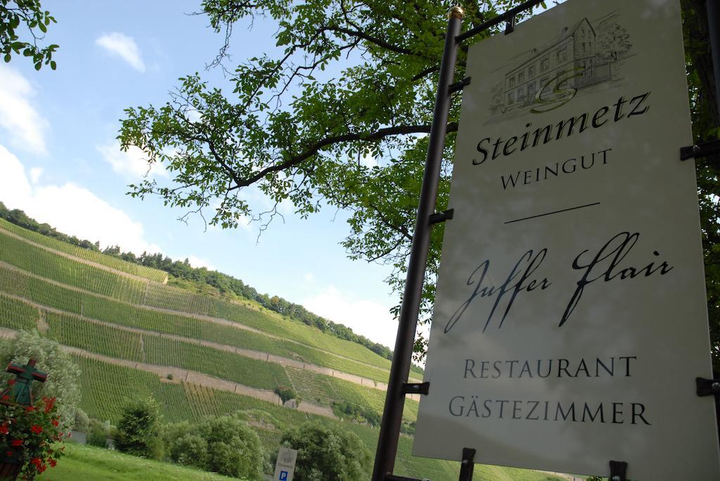 Juffer Flair Restaurant Gaestehaus Brauneberg Exterior foto